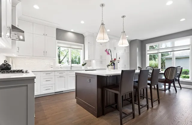 Kitchen remodeling, photograph 22