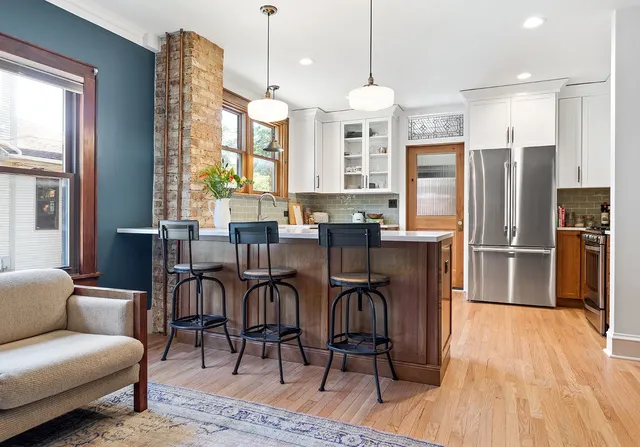 Kitchen remodeling, photograph 16