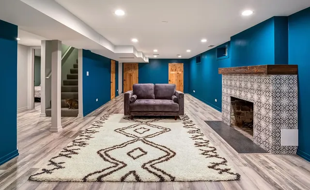 Residential interiors, photograph 7