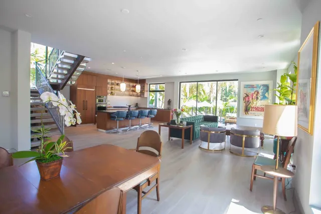 Residential interiors, photograph 17