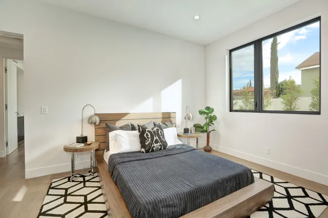 Residential interiors, photograph 3