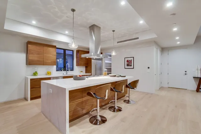 Kitchen remodeling, photograph 2